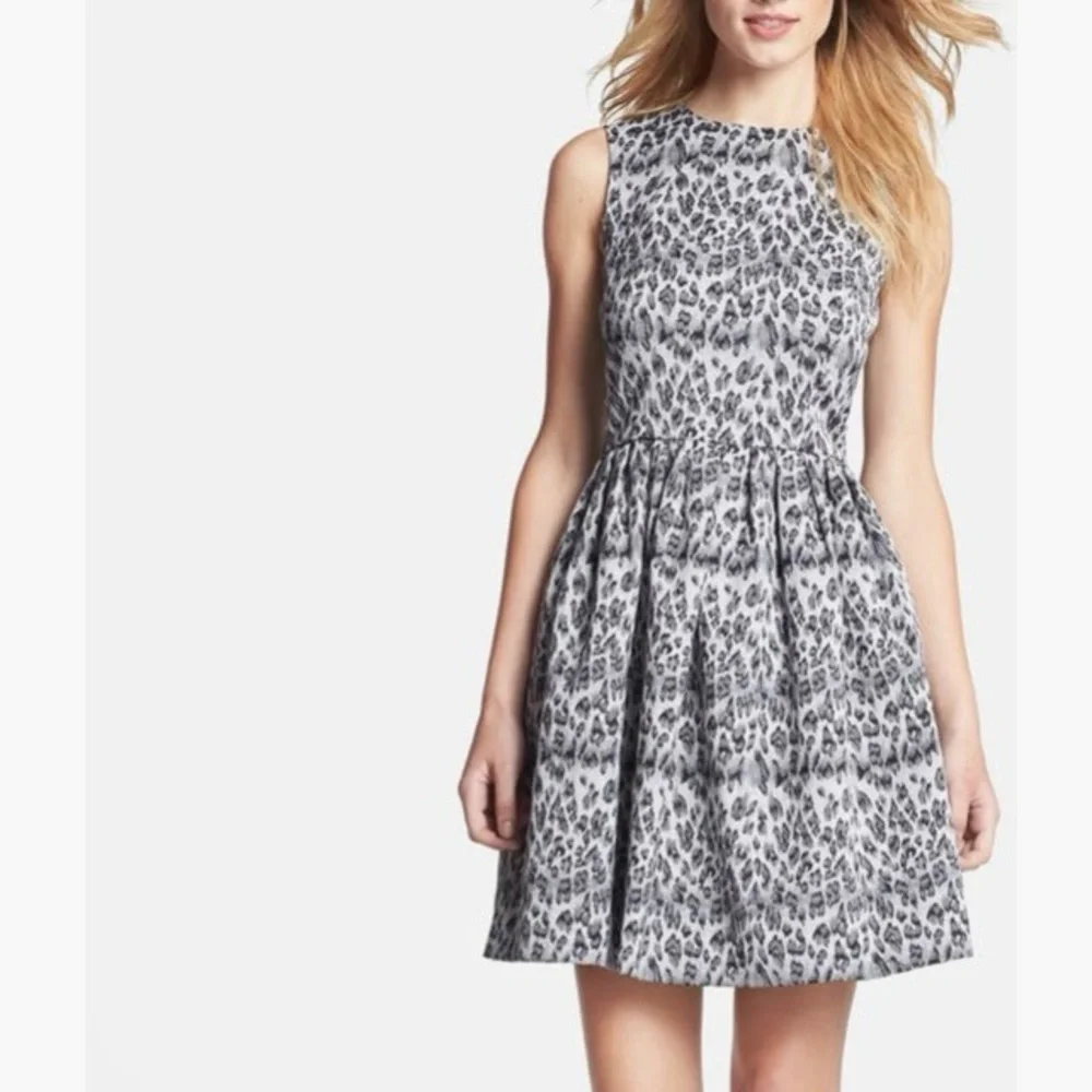 TAYLOR, Sleeveless Jacquard Fit & Flare Dress, Size 2 - Picture 1 of 8